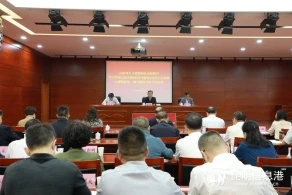 云南省人社廳學(xué)習(xí)貫徹習(xí)近平新時(shí)代中國特色社會主義思想主題教育第一期專題讀書班開班